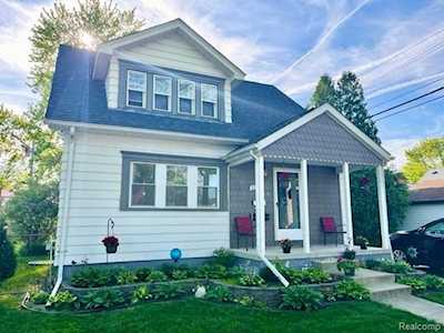 3728 Campbell St Dearborn, MI 48124