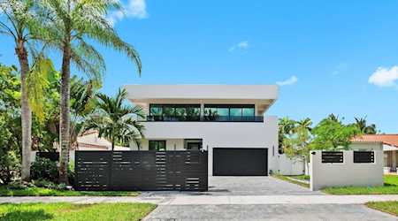 511 NE 10th Ave Fort Lauderdale, FL 33301