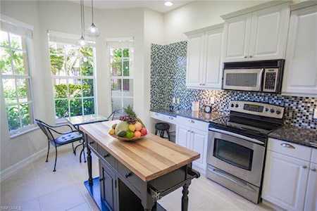 5045 Blauvelt Way #102 Naples, FL 34105
