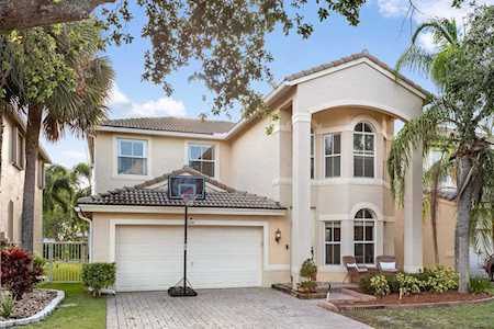 5220 Sancerre Circle Lake Worth Beach, FL 33463