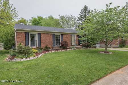 2513 Steeplechase Dr Jeffersontown, KY 40299