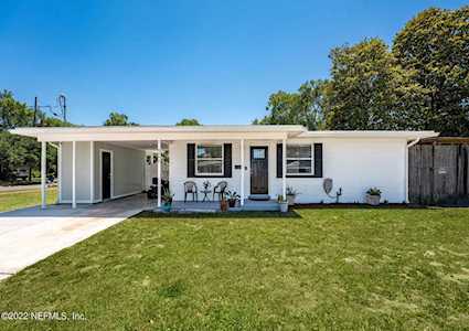 6042 Meadow Ln Jacksonville, FL 32277