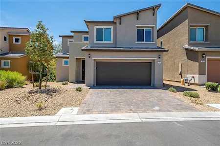 7033 Solana Ridge Dr North Las Vegas, NV 89084