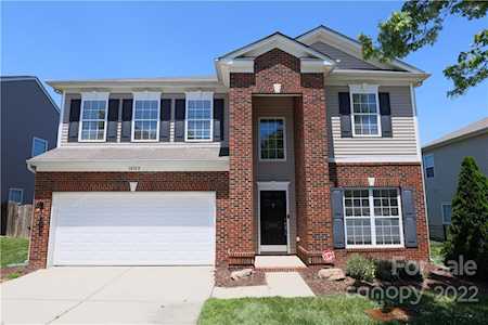 10319 Dominion Village Dr Charlotte, NC 28269