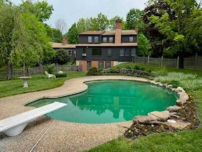 12 Mcgilpin Rd Sturbridge, MA 01566