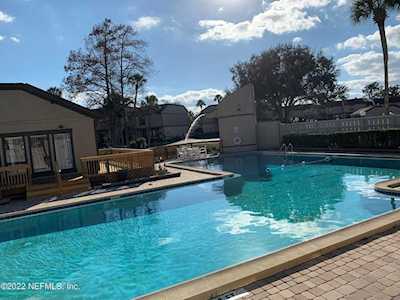 7612 Las Palmas Way Jacksonville, FL 32256