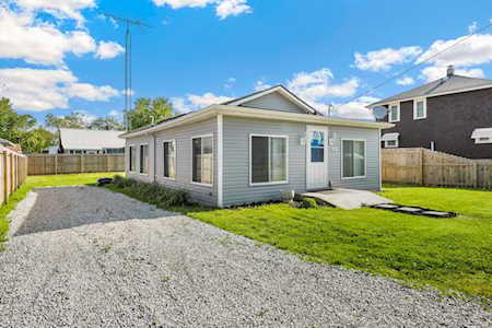 44 W 2nd Street Buckeye Lake, OH 43008