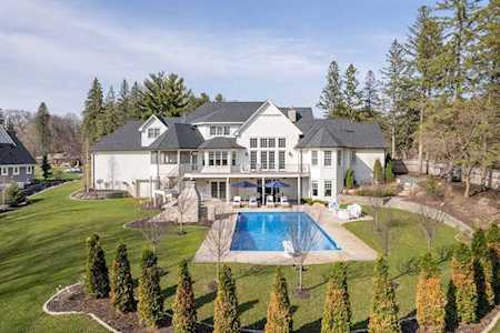 18321 Heathcote Lane Deephaven, MN 55391