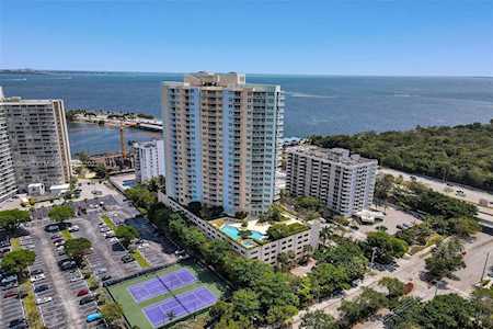 2475 Brickell Ave #2305 Miami, FL 33129
