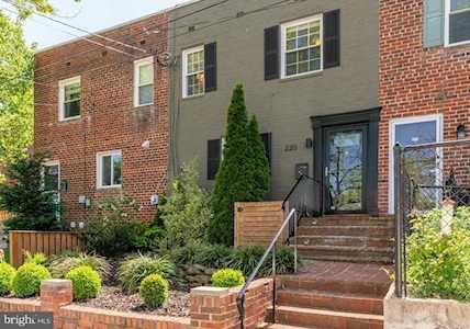 220 Tennessee Ave Alexandria, VA 22305