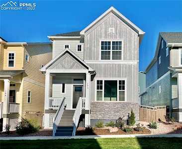 132 Mayflower Park Place Colorado Springs, CO 80905