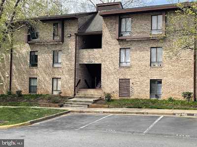 2234 Castle Rock Square #2B Reston, VA 20191