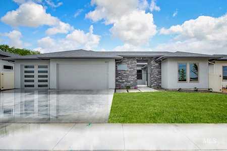 4601 E Copper Point Drive Meridian, ID 83642