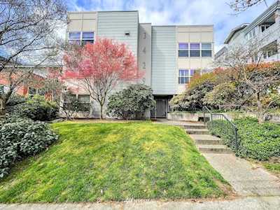3429 Burke Ave N #23 Seattle, WA 98103