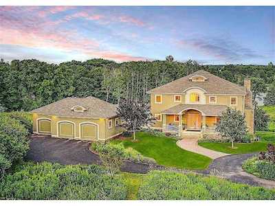 4521 Mcdonald Drive N Stillwater, MN 55082