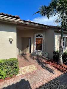 8404 Via Serena Boca Raton, FL 33433