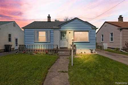 2535 Mcdowell St Ferndale, MI 48220