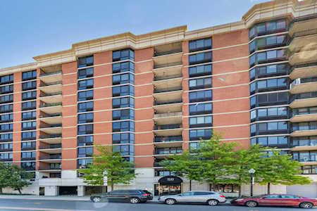 700 Grove St #5Q Jersey City, NJ 07310
