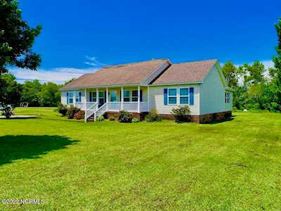 30445 Hwy 264 Engelhard, NC 27824