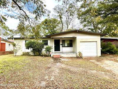 5041 Lincoln Cir Jacksonville, FL 32209