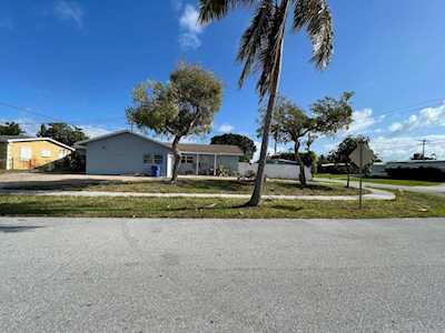 1403 W Broward Street Lantana, FL 33462