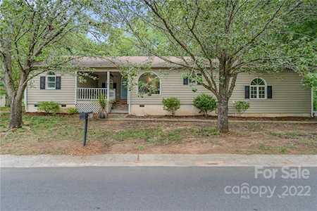 9013 Windjammer Dr Tega Cay, SC 29708