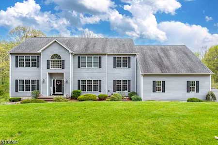 9 Hidden Hills Rd Jefferson Twp., NJ 07438