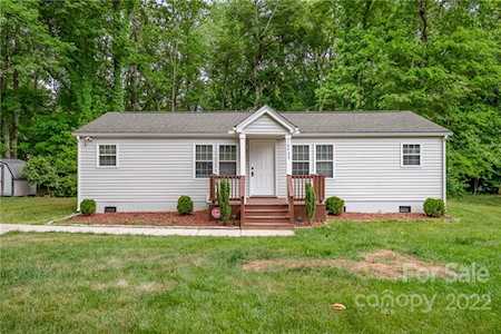 10433 Landon St Charlotte, NC 28215