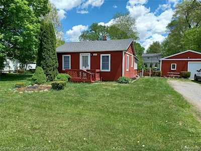 8830 Northern Ave Plymouth Twp, MI 48170