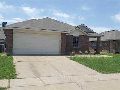 1316 Hazelnut Drive Fort Worth, TX 76140
