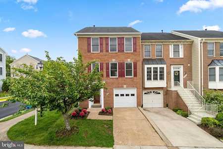 6324 Gun Cap Ct Centreville, VA 20121