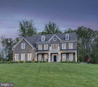 11548 Northview Trl Oakton, VA 22124