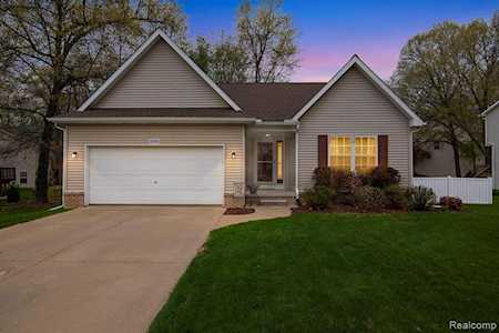 2091 N Laurel Oak Dr Oceola Twp, MI 48855