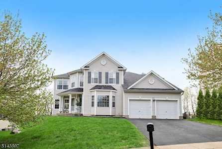 331 Pinnacle Drive Jefferson Twp., NJ 07849