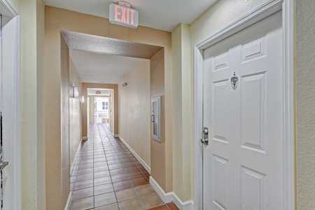 720 S Sapodilla Ave #208 West Palm Beach, FL 33401