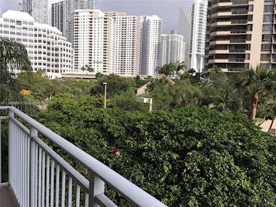 770 Claughton Island Dr #405 Miami, FL 33131
