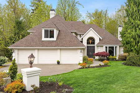 5392 176th Place SE Bellevue, WA 98006