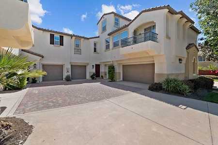 4009 Backshore Court Carlsbad, CA 92010