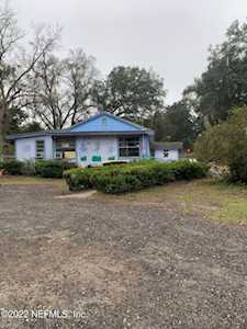 9044 Crystal Springs Rd Jacksonville, FL 32221