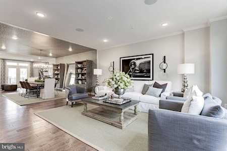 43236 Farringdon Square Ashburn, VA 20148
