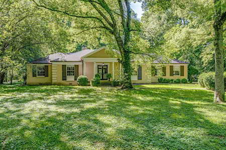 6004 Jocelyn Hollow Rd Nashville, TN 37205