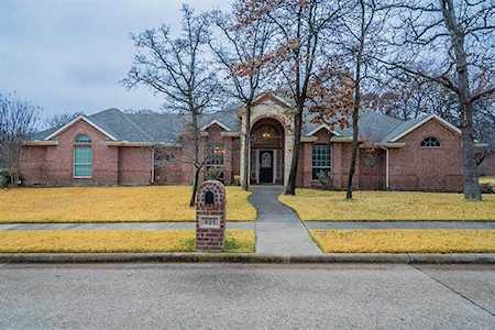 401 Schooner Drive Azle, TX 76020