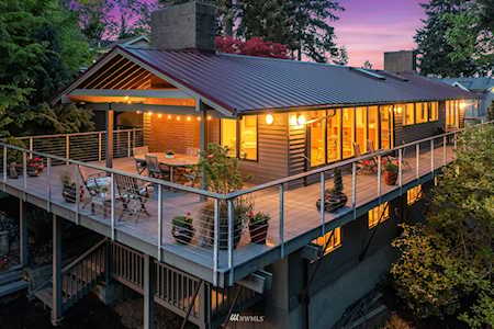3834 E Mercer Way Mercer Island, WA 98040