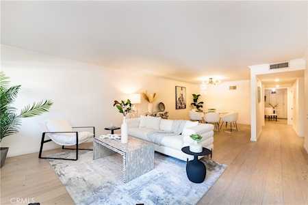 534 S Oak Knoll Ave #106 Pasadena, CA 91101