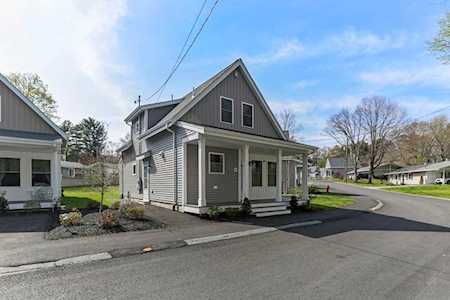 16 Lewis Rd #26 Bedford, MA 01730