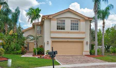 5010 Solar Point Drive Green Acres, FL 33463