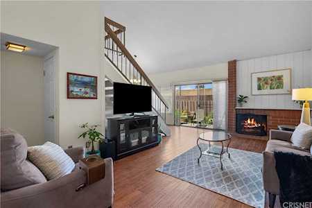 24843 Apple St #E Newhall, CA 91321
