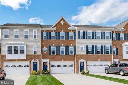 4 Grace Dr Marlton, NJ 08053