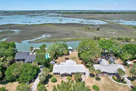 1632 Oak Island Dr Charleston, SC 29412