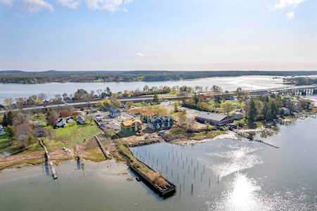 29 Little Bay Dr Dover, NH 03820